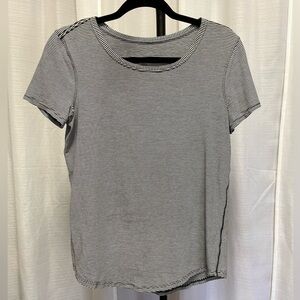 Lululemon White With Black Stripes Swiftly Tech Crew Neck Top | size 4
